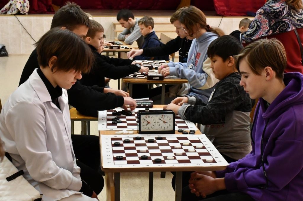 Состоялся открытый Чемпионат Димитровграда по русским шашкам
