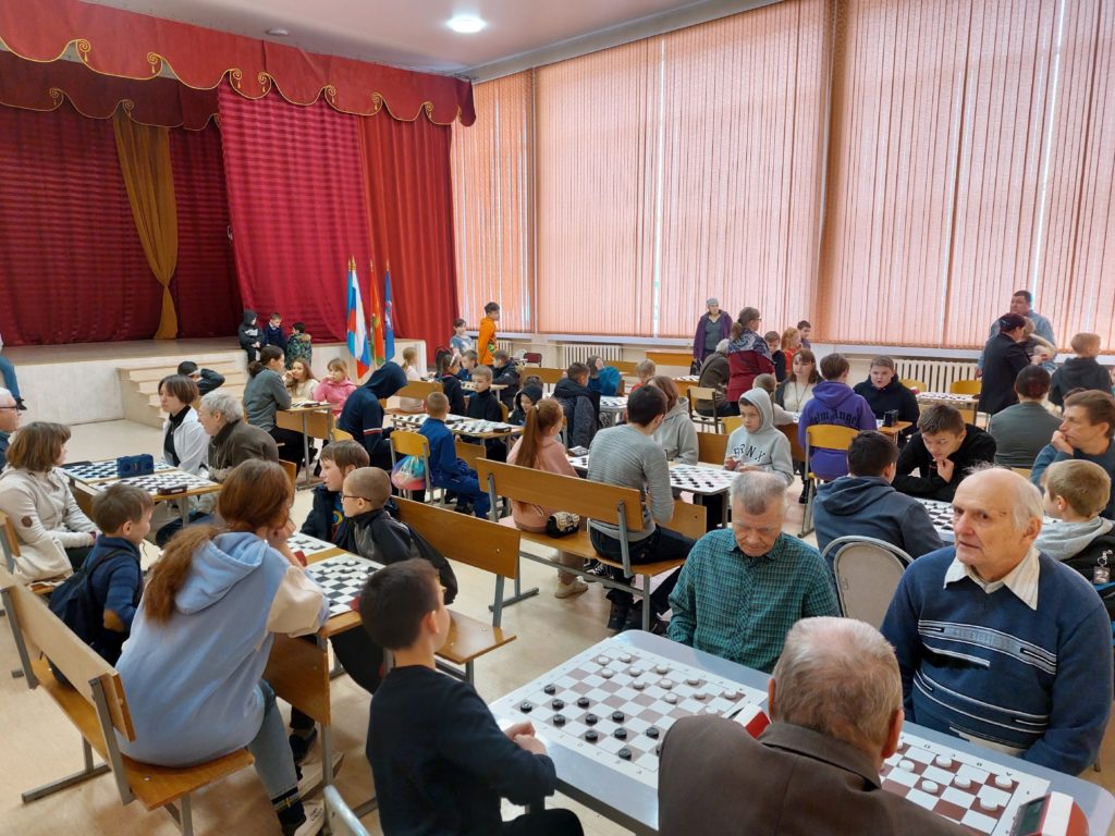 Состоялся открытый Чемпионат Димитровграда по русским шашкам