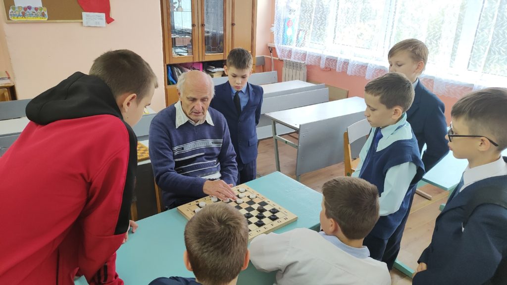 12 сентября в школе прошел турнир по шашкам в честь 375 летия города Ульяновска