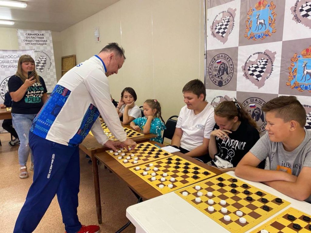 «МОГЁМ» И С ЧЕМПИОНАМИ МИРА.