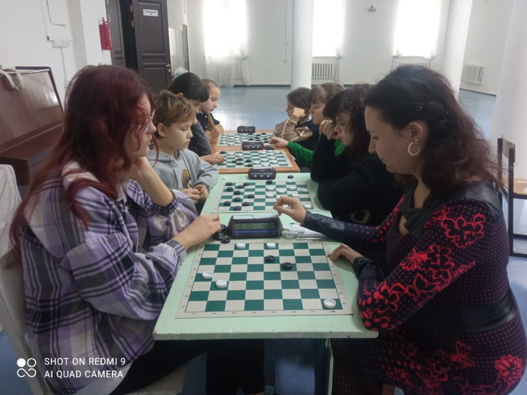В Мулловке состоялся чемпионат Ульяновской области по русским шашкам.