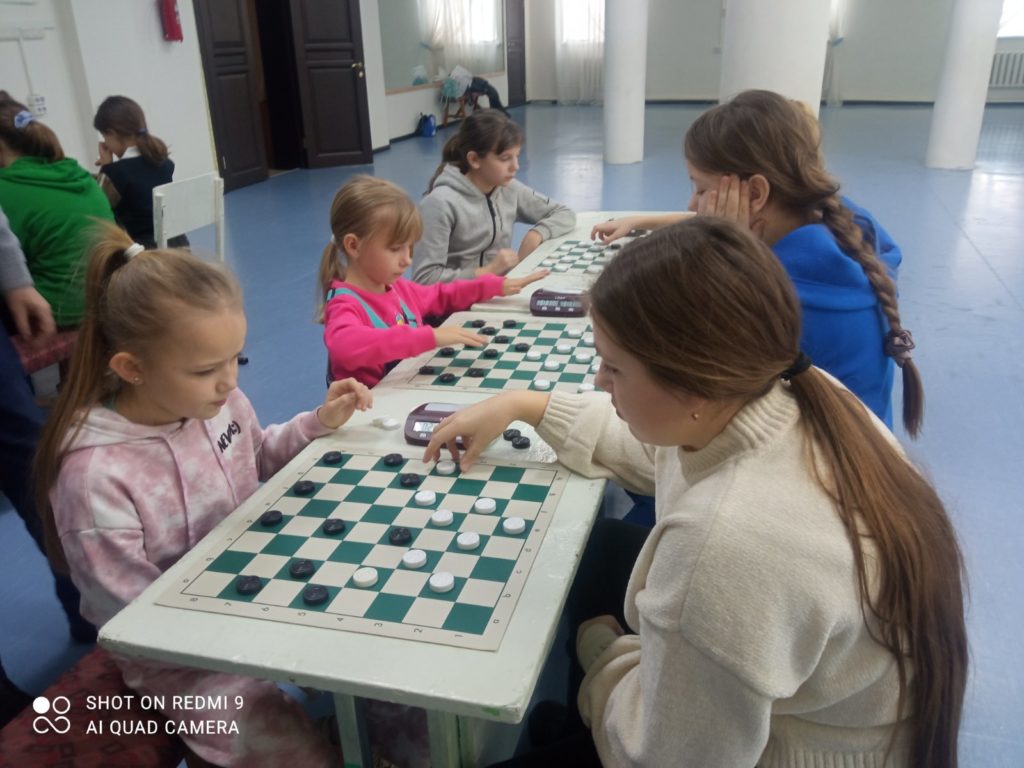 В Мулловке состоялся чемпионат Ульяновской области по русским шашкам.