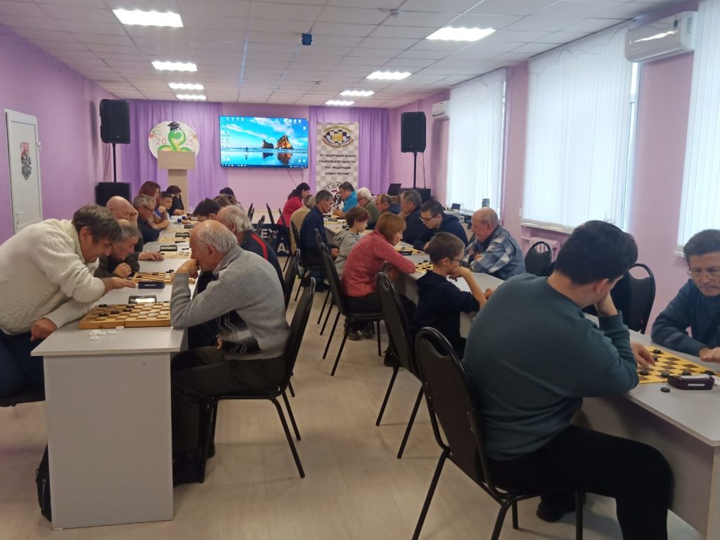 Молодость давит, но опыт не сдает своих позиций