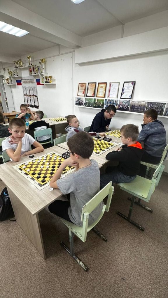 Чемпионат Ульяновской области по стоклеточным шашкам - молниеносная игра.