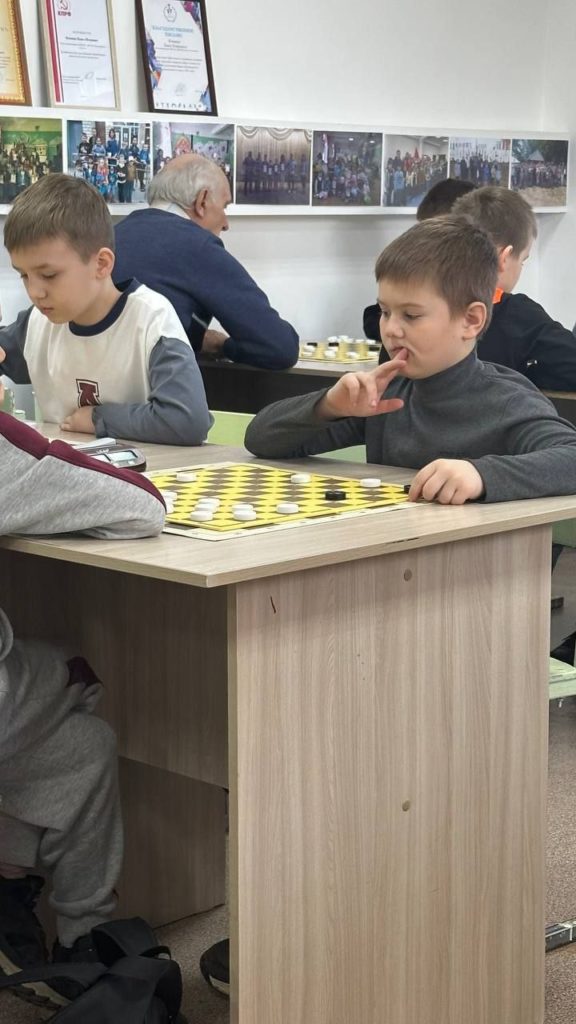Чемпионат Ульяновской области по стоклеточным шашкам - молниеносная игра.