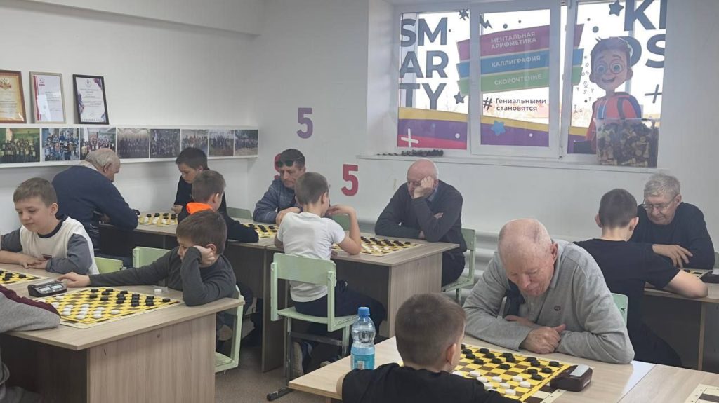 Чемпионат Ульяновской области по стоклеточным шашкам - молниеносная игра.