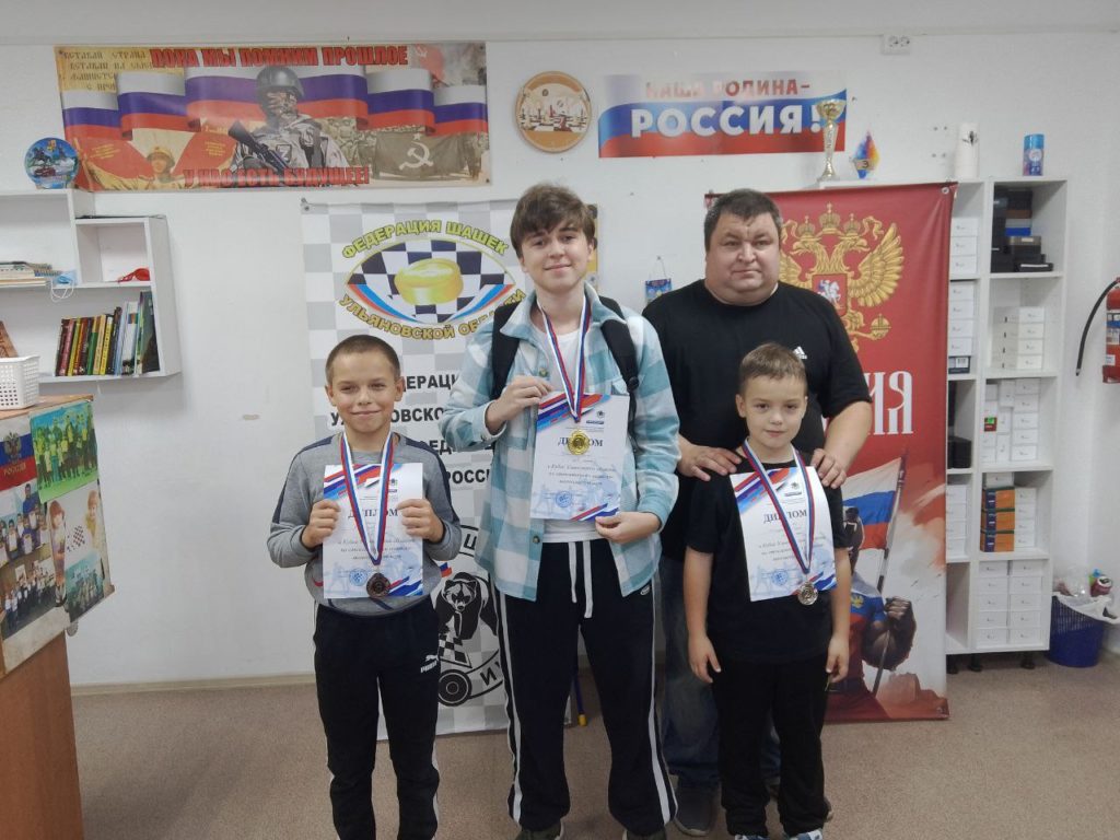 12 октября в Мулловке состоялся первый в истории кубок области по стоклеточным шашкам.