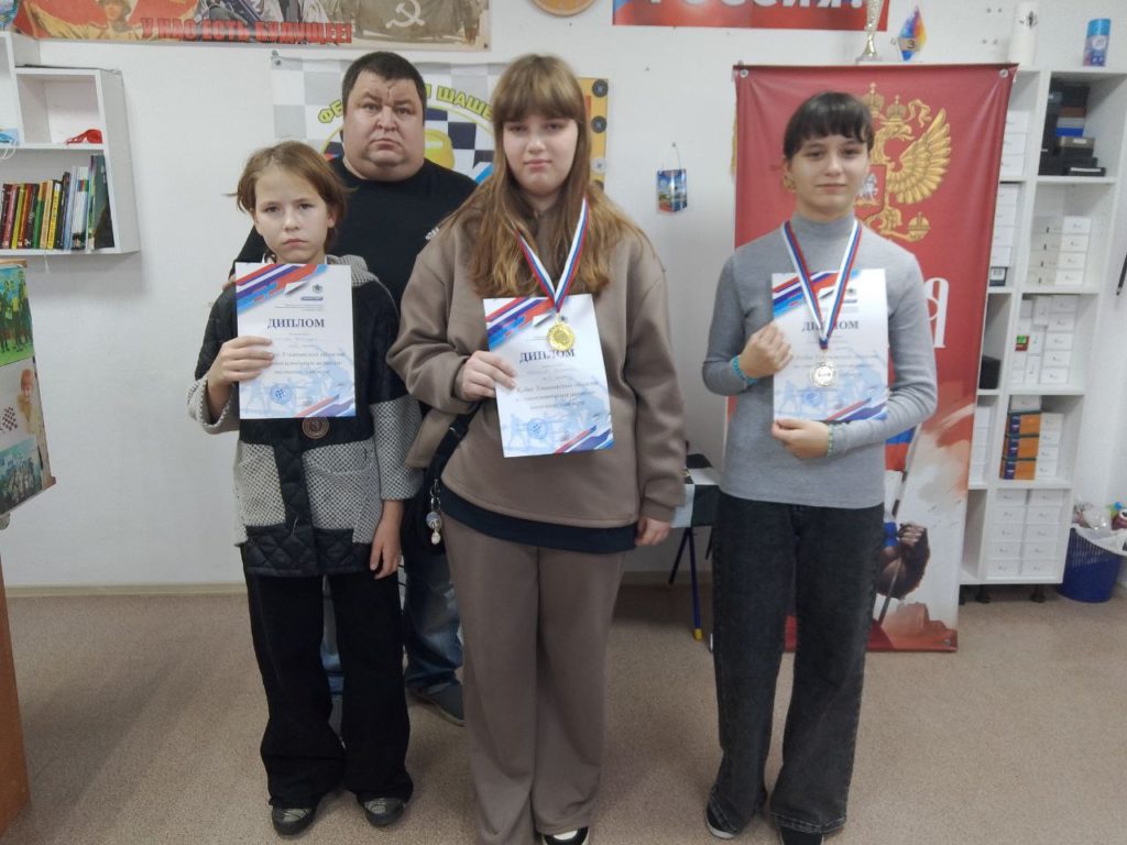12 октября в Мулловке состоялся первый в истории кубок области по стоклеточным шашкам.