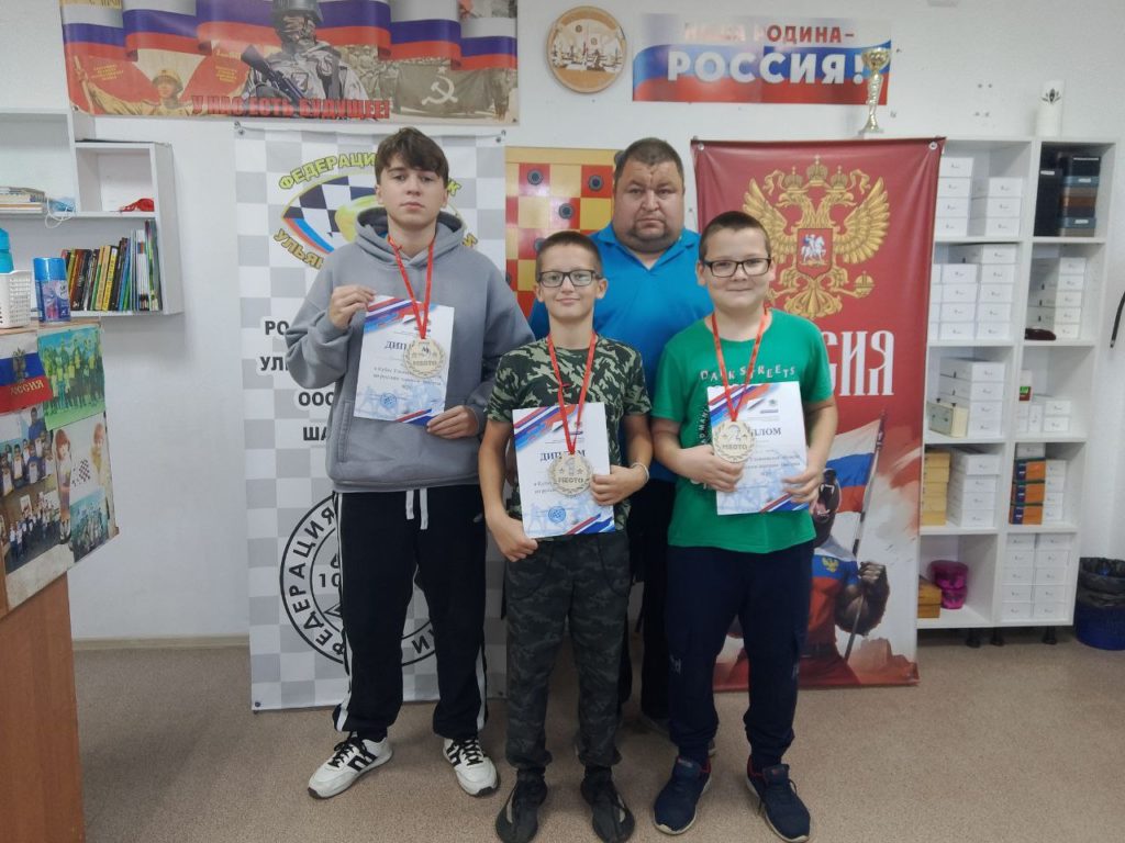 13 сентября в с\к Текстильщик рп. Мулловка состоялся Кубок Ульяновской области по русским шашкам-быстрая игра.