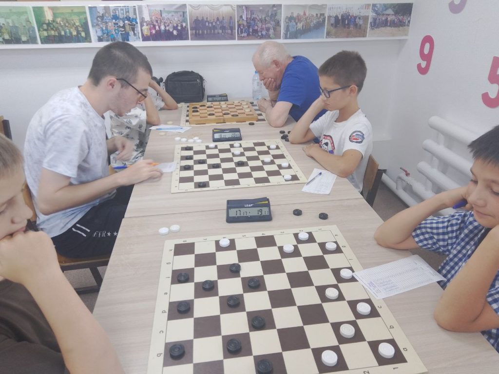 С 11 по 14 июля в Мулловке прошел Чемпионат Ульяновской области по русским шашкам.