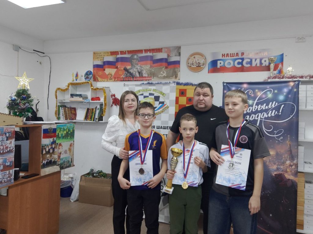 20 декабря в Мулловке продолжилось первенство Ульяновской области по русским шашкам.