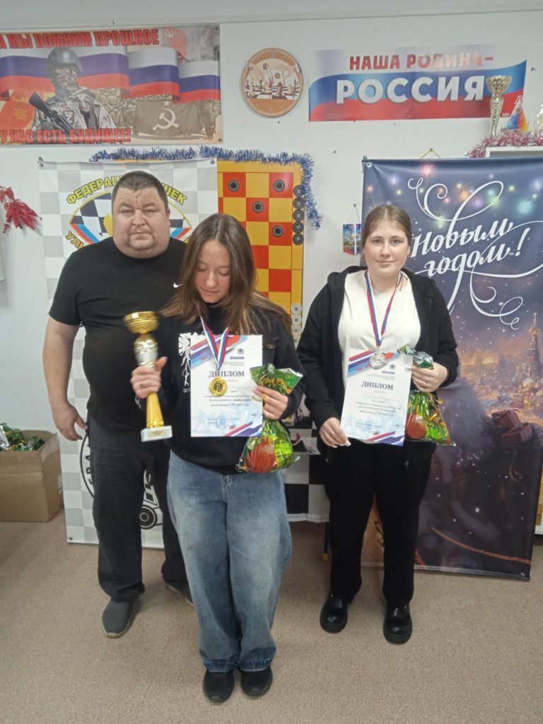 20 декабря в Мулловке продолжилось первенство Ульяновской области по русским шашкам.