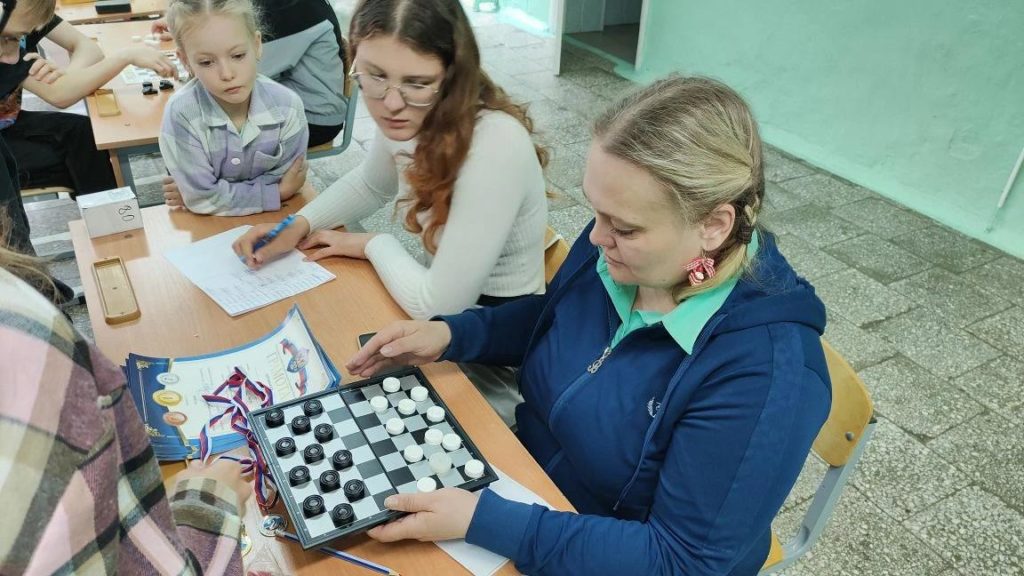 Товарищеский турнир по шашкам среди учащихся Заволжского района