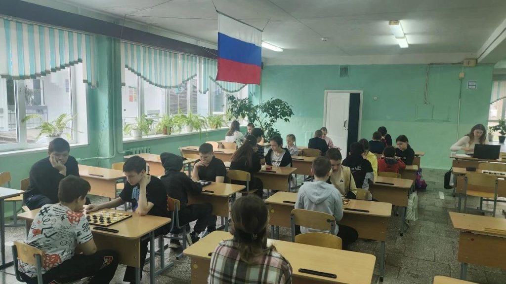 Товарищеский турнир по шашкам среди учащихся Заволжского района