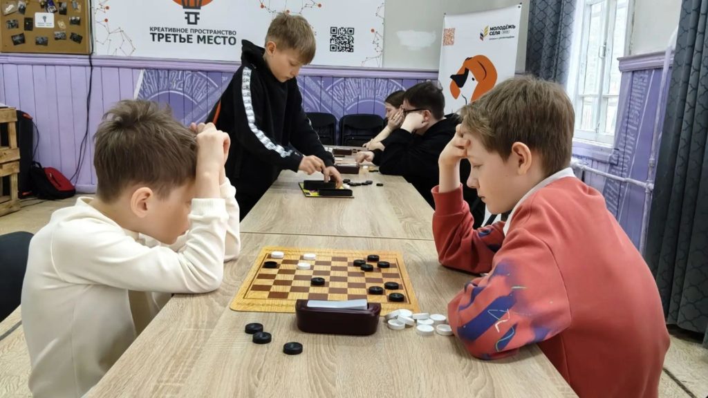 Первенство по русским шашкам среди учащихся