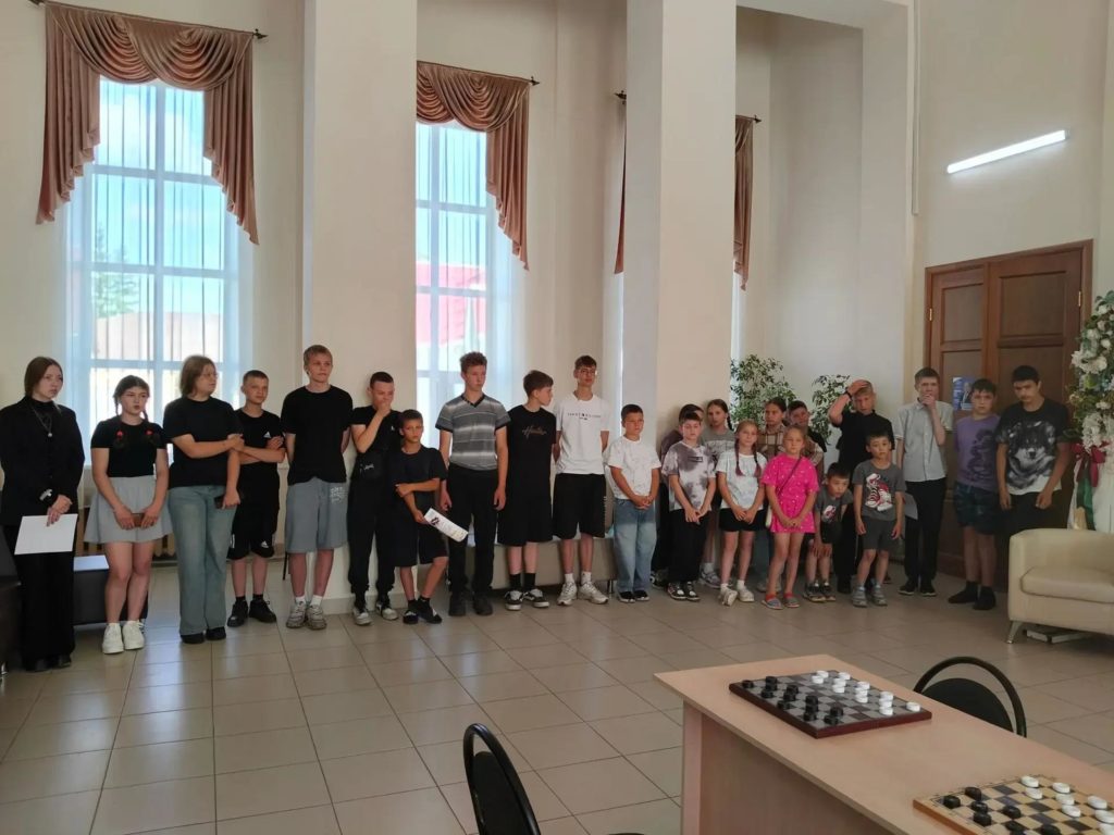"Маленькие звёзды"