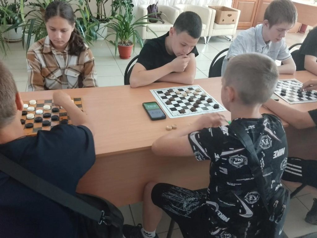"Маленькие звёзды"
